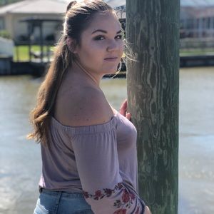 Meet your Posher, Carley